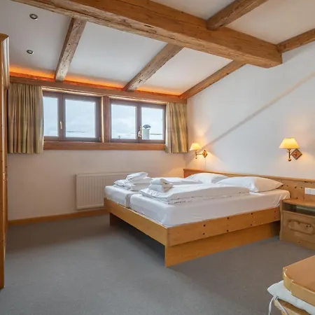 Auwirt In Aurach * Aurach bei Kitzbuehel