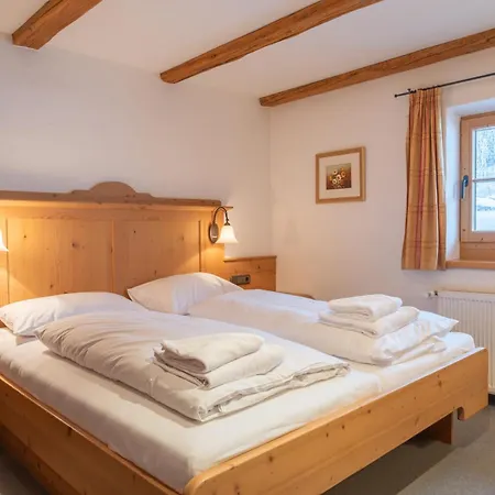 Inn Auwirt In Aurach