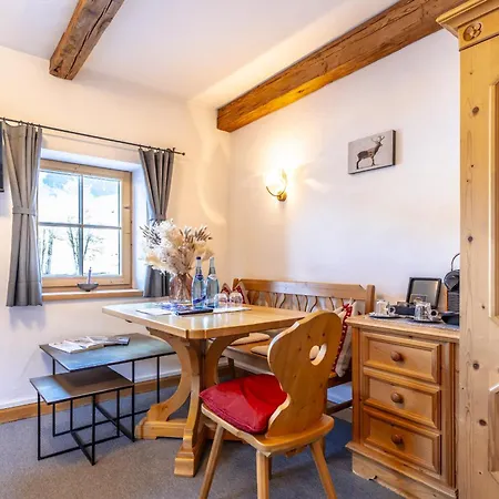 Auwirt In Aurach Han/Misafirhane