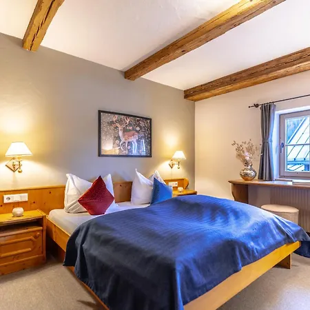 Auwirt In Aurach Inn