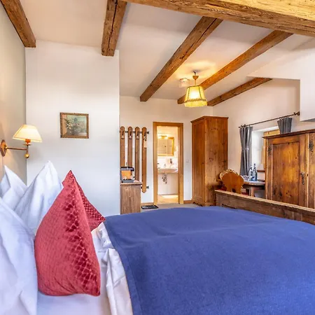 Inn Auwirt In Aurach *