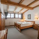Auwirt In Aurach